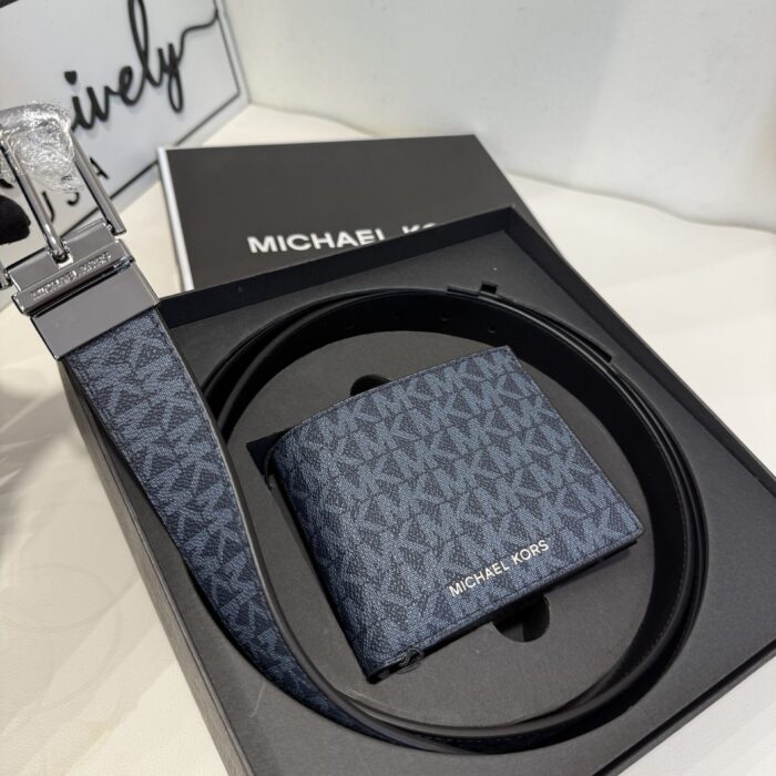 Michael Kors Signature Logo Billfold Wallet and Belt Gift Set in Admiral