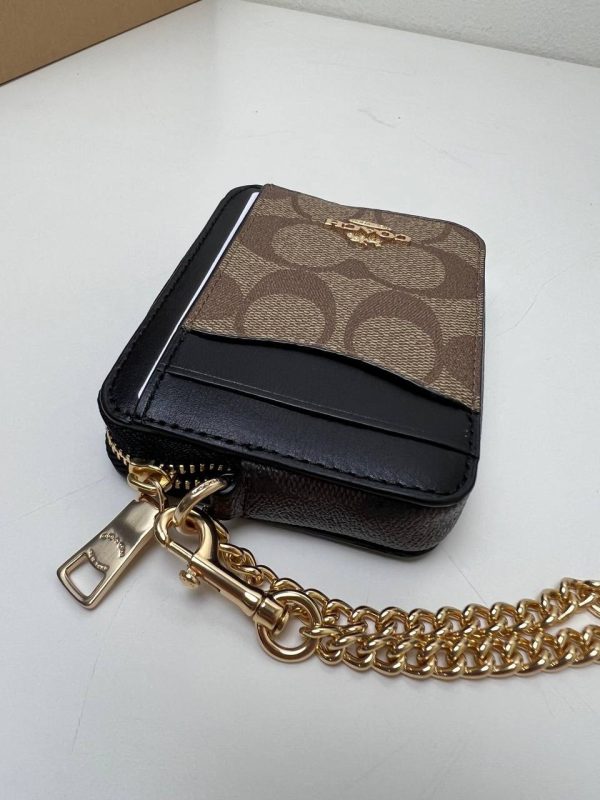 Coach Zip Chain Cardcase in Signature Khaki Brown Multi – Exclusively USA