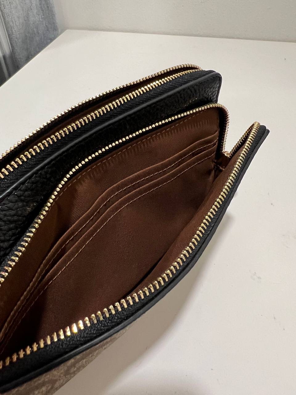 Coach Double Zip Large Wristlet in Signature Khaki/ Black - Image 4