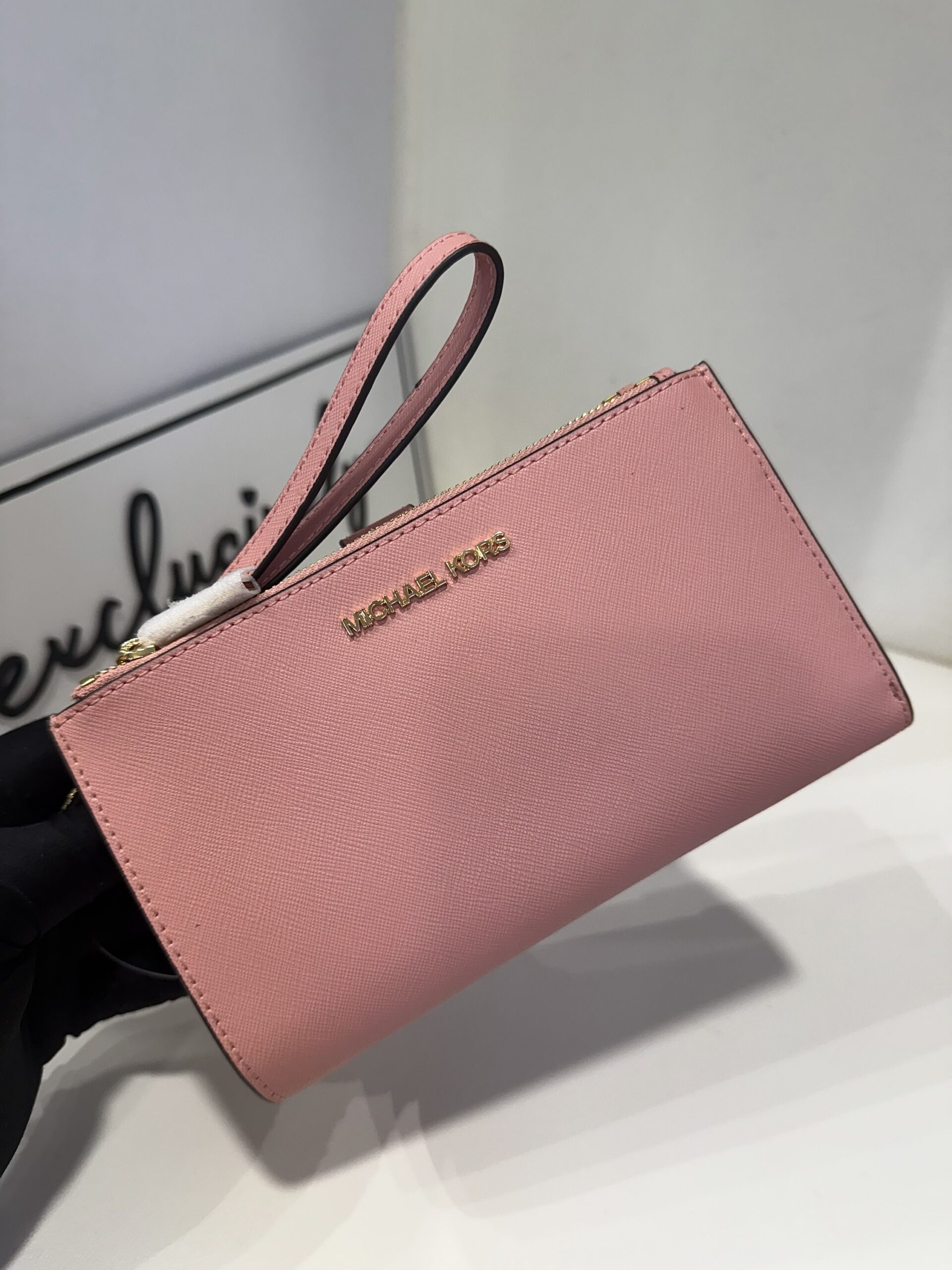 【ohism】MICHAEL KORS Jet Set Travel img_3330-scaled.jpeg