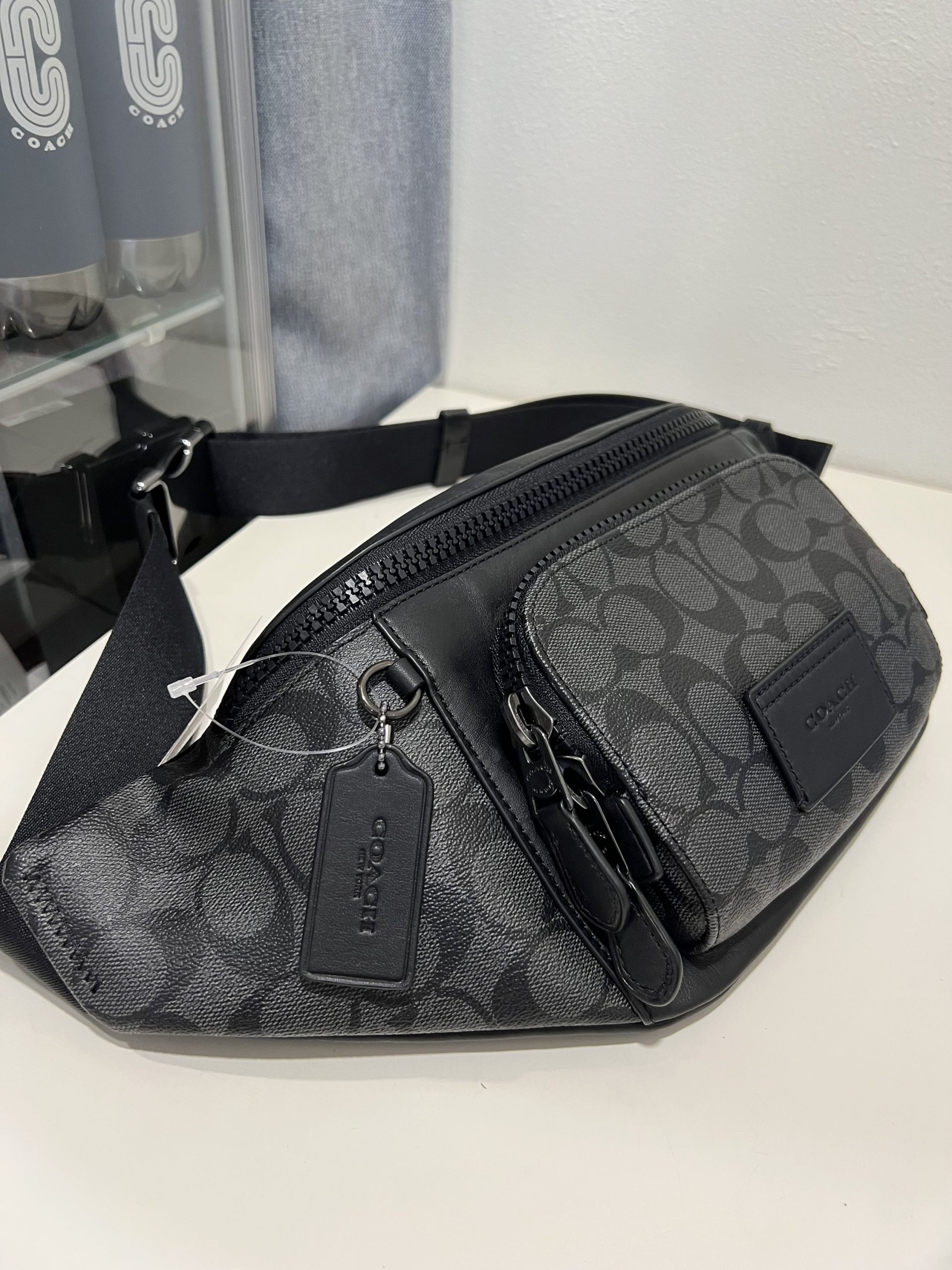 Coach Track Beltbag in Signature Black – Exclusively USA