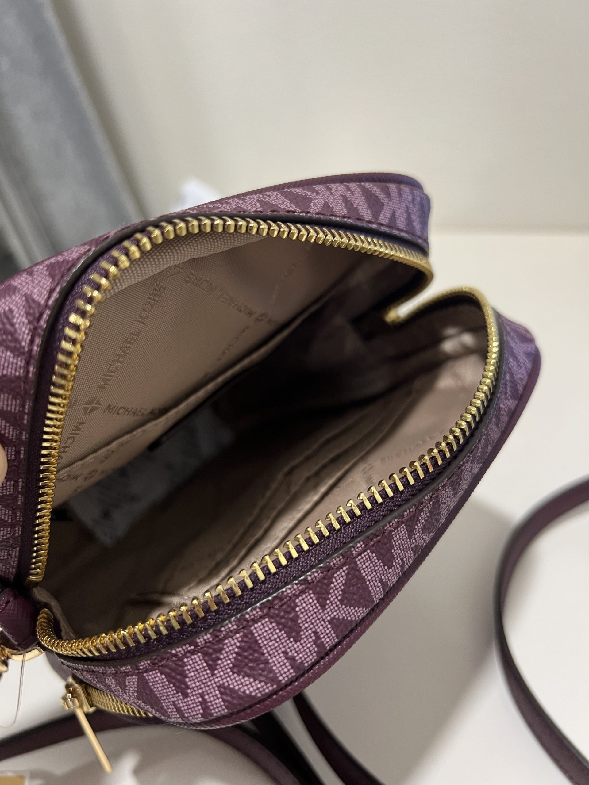 Michael Kors Jet Set Travel Medium NS Chain Crossbody in Signature Bordeaux Multi - Image 3