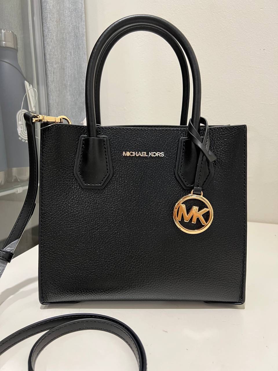 Michael Kors Mercer Medium Messenger in Black Exclusively USA