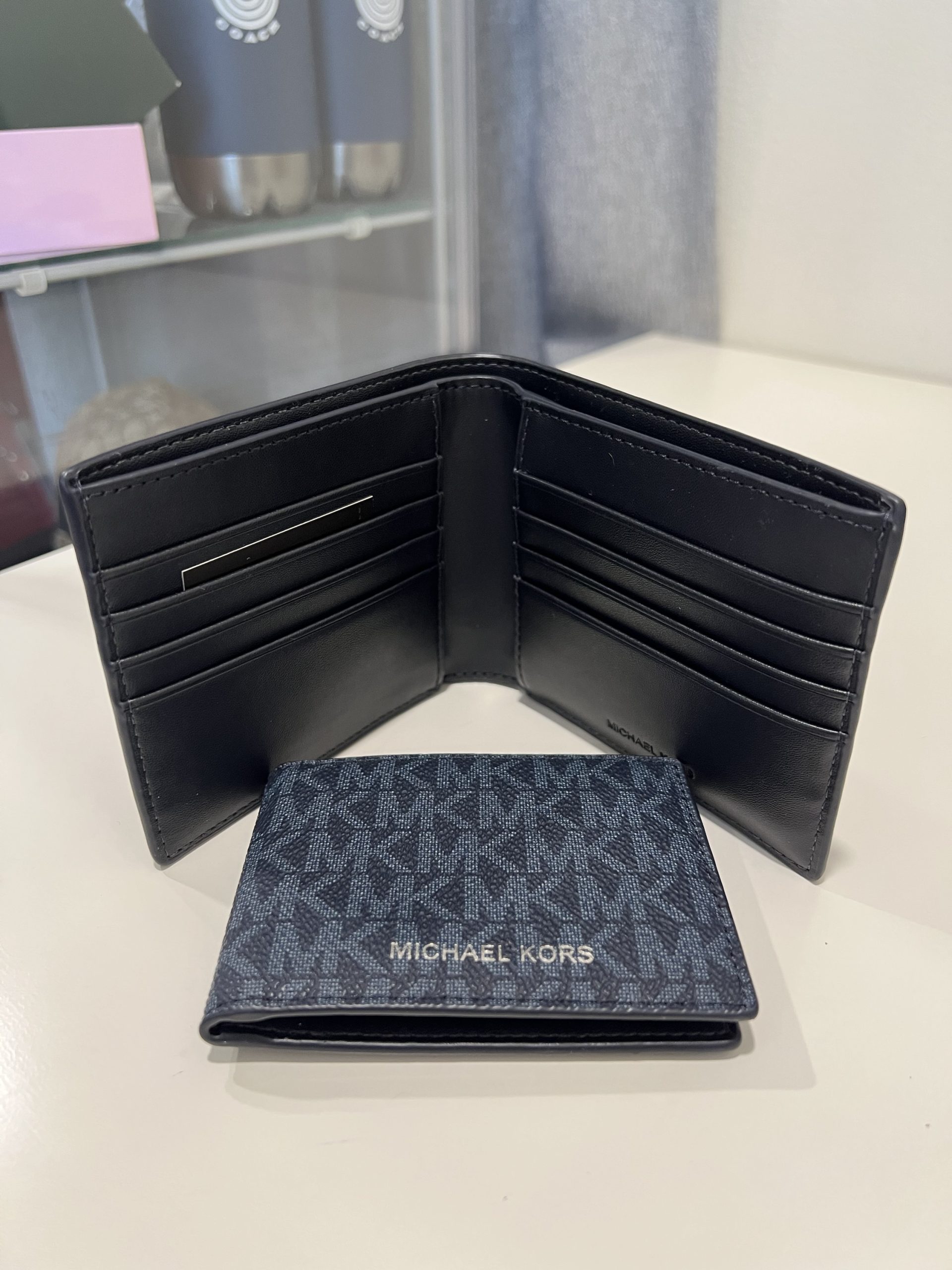 Michael Kors Cooper Billfold With Passcase Wallet in Signature Admiral Blue - Image 7