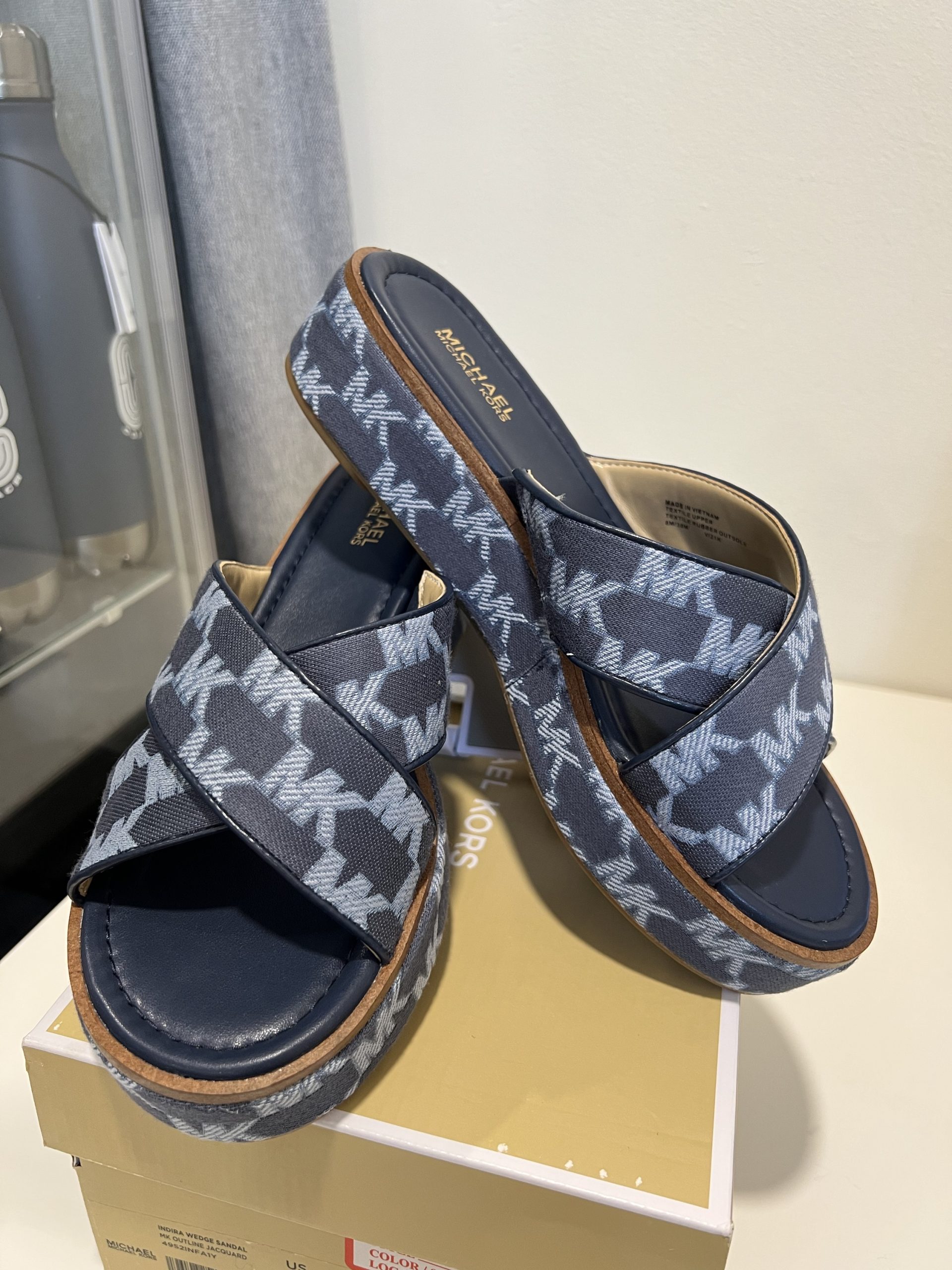 Michael Kors Indira Logo Jacquard Platform Slide Sandal in Navy Multi (Size US8)