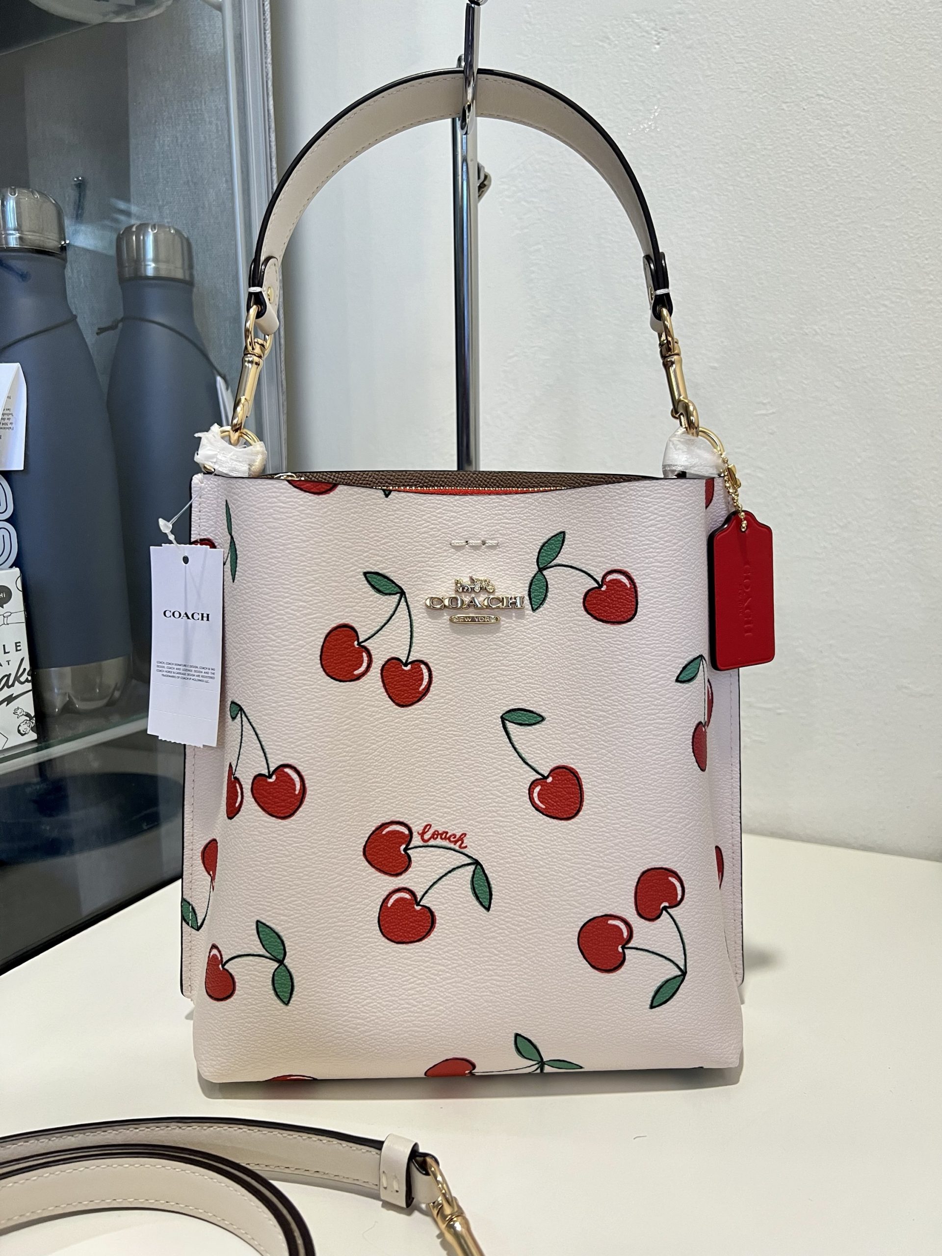 Coach Mollie Bucket 22 With Heart Cherry Print - Image 2