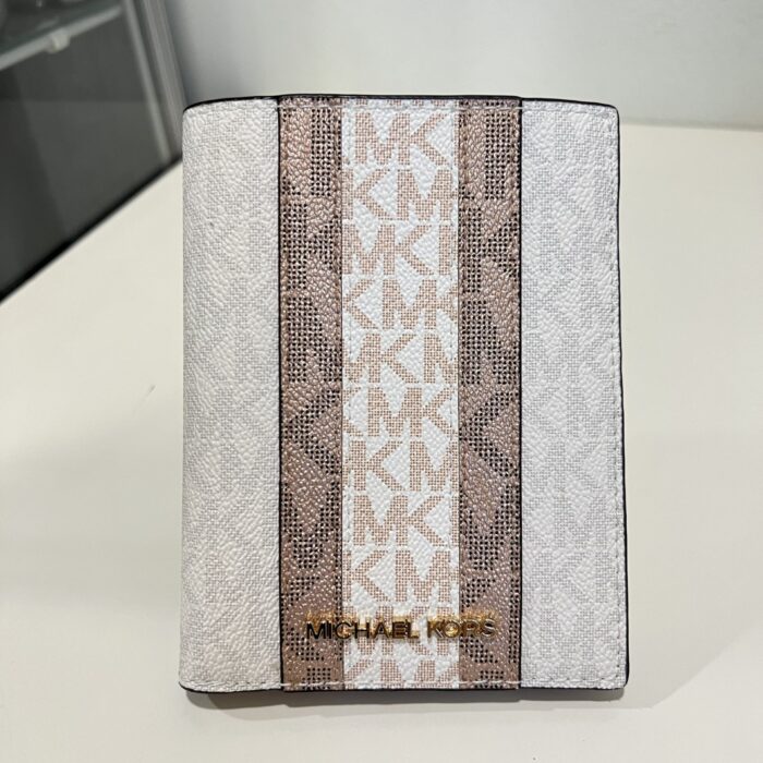 Michael Kors Jet Set Travel Passport Wallet in Signature Blush Multi
