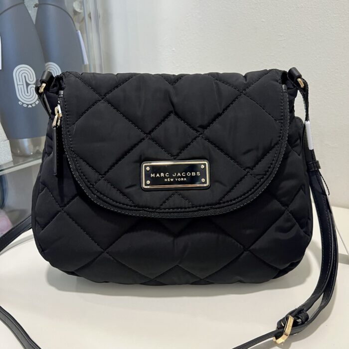 Marc Jacobs Preppy Quilted Nylon Messenger Bag in Black M0011324