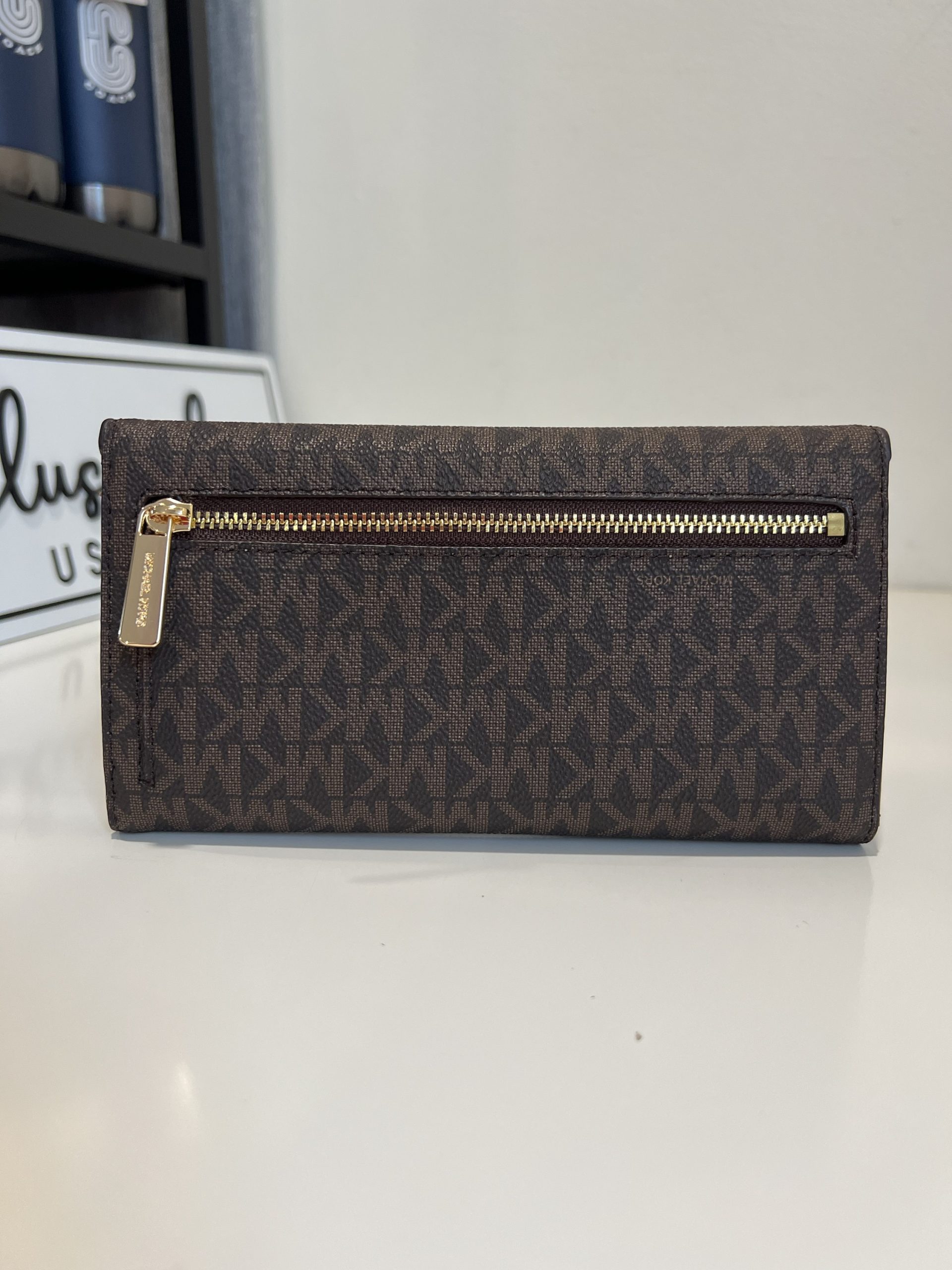 Michael Kors Jet Set Travel Large Trifold Wallet in Signature Brown - Image 4