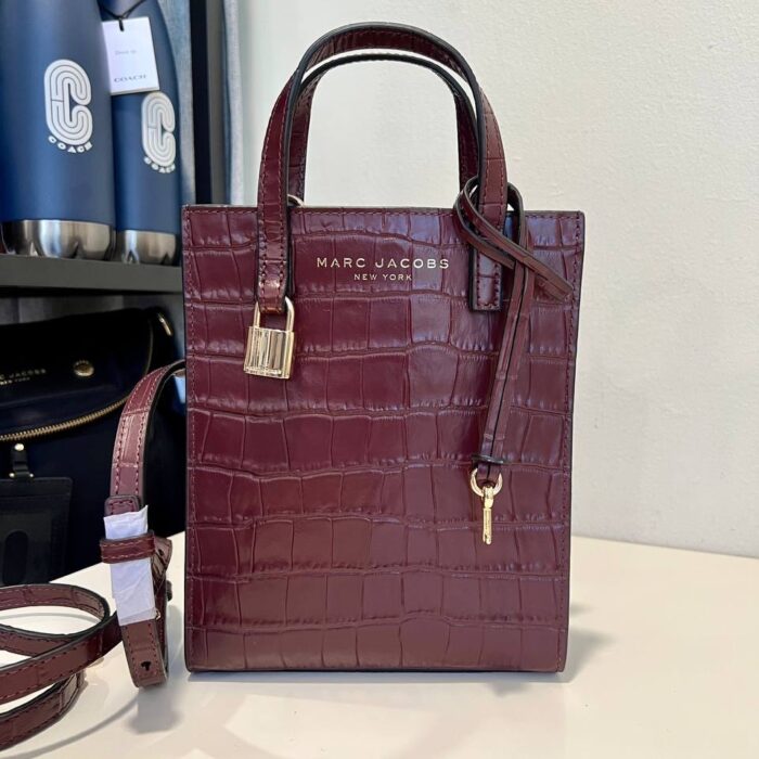 Marc Jacobs Croc-Embossed Micro Grind Tote Bag in Syrah