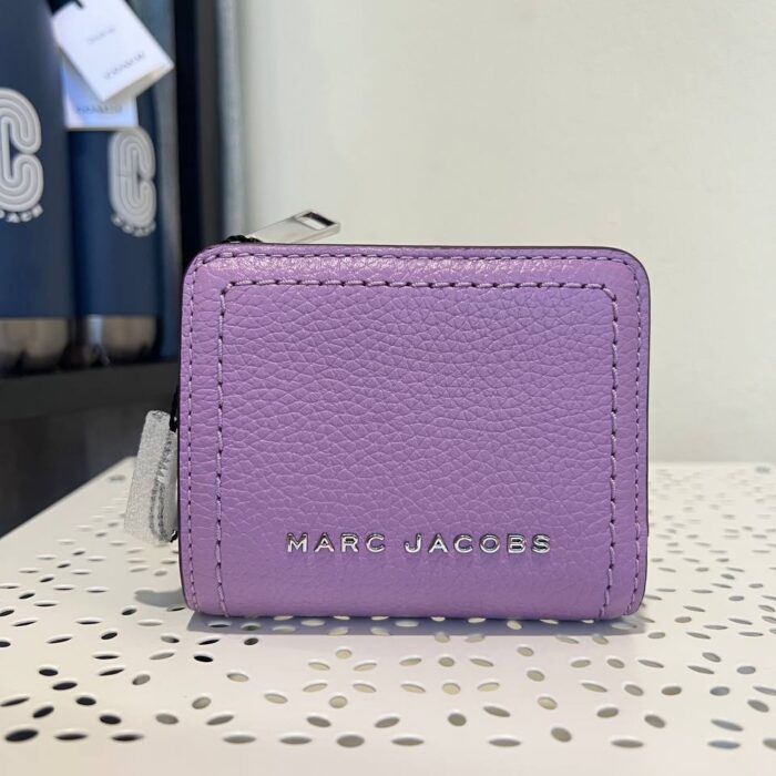 Marc Jacobs The Groove Small Bifold Wallet in Regal Orchid