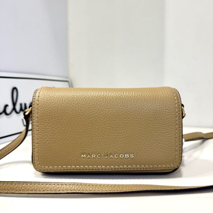 Marc Jacobs Groove Mini Leather Crossbody Bag in Iced Coffee