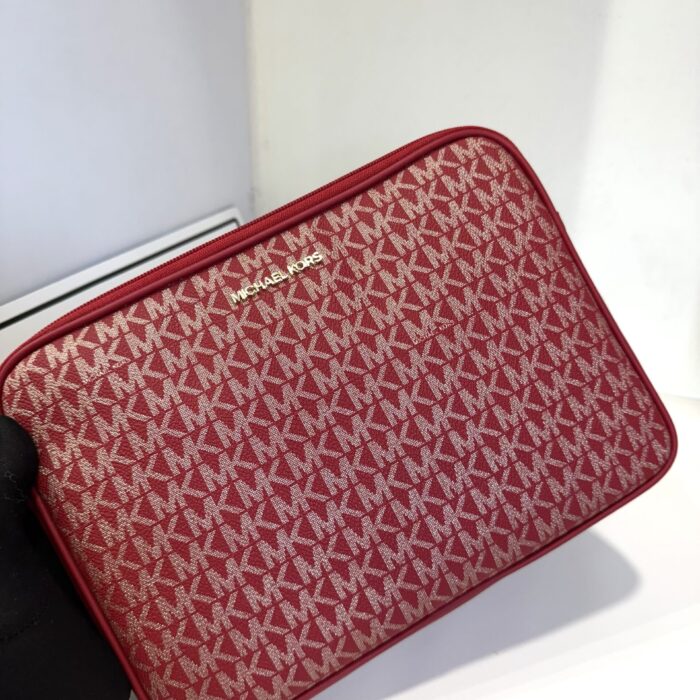 Michael Kors Jet Set Travel Ipad Case in Chilli Pale Gold