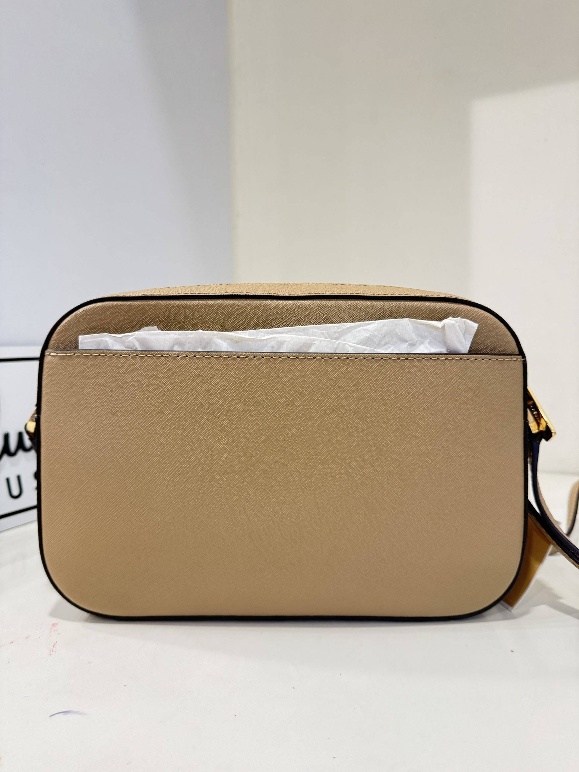 Michael Kors Jet Set Item Large EW Zip Chain Crossbody in Camel - Image 4