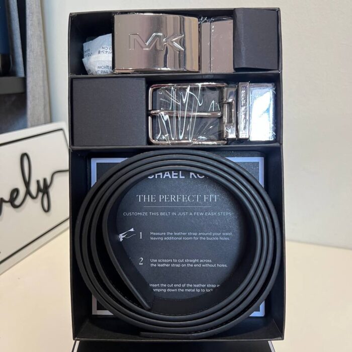 Michael Kors 4 IN 1 Reversible Belt Boxed Set in Signature Admiral / Black