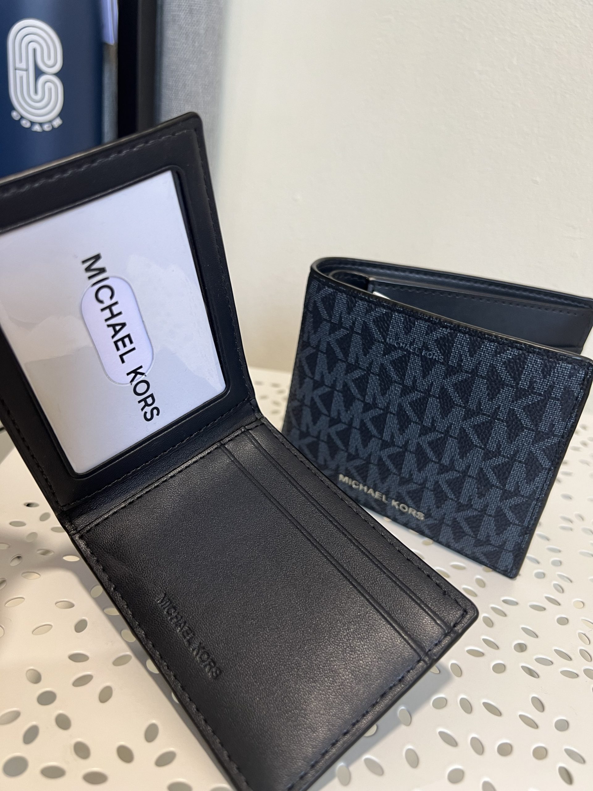 Michael Kors Cooper Billfold With Passcase Wallet in Signature Admiral Blue - Image 6