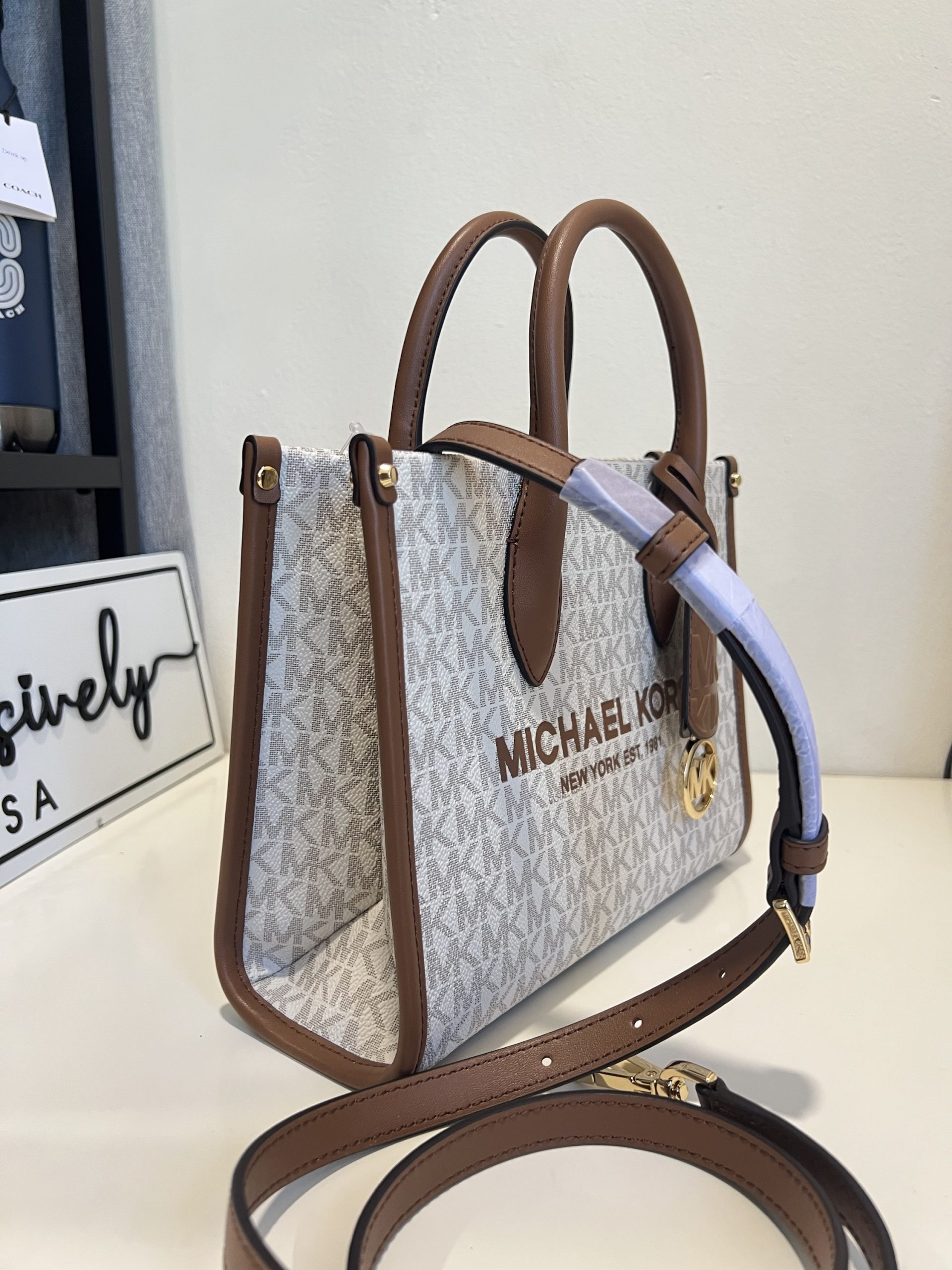 Michael Kors Mirella Small Shopper TZ Crossbody in Signature Vanilla - Image 2