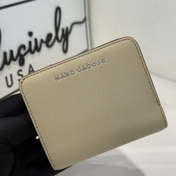 Marc Jacobs Daily Small Bifold Wallet in Uniform Khaki