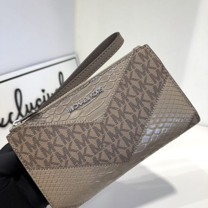 Michael Kors Jet Set Travel Large Double Zip Wristlet in Dusk Multi