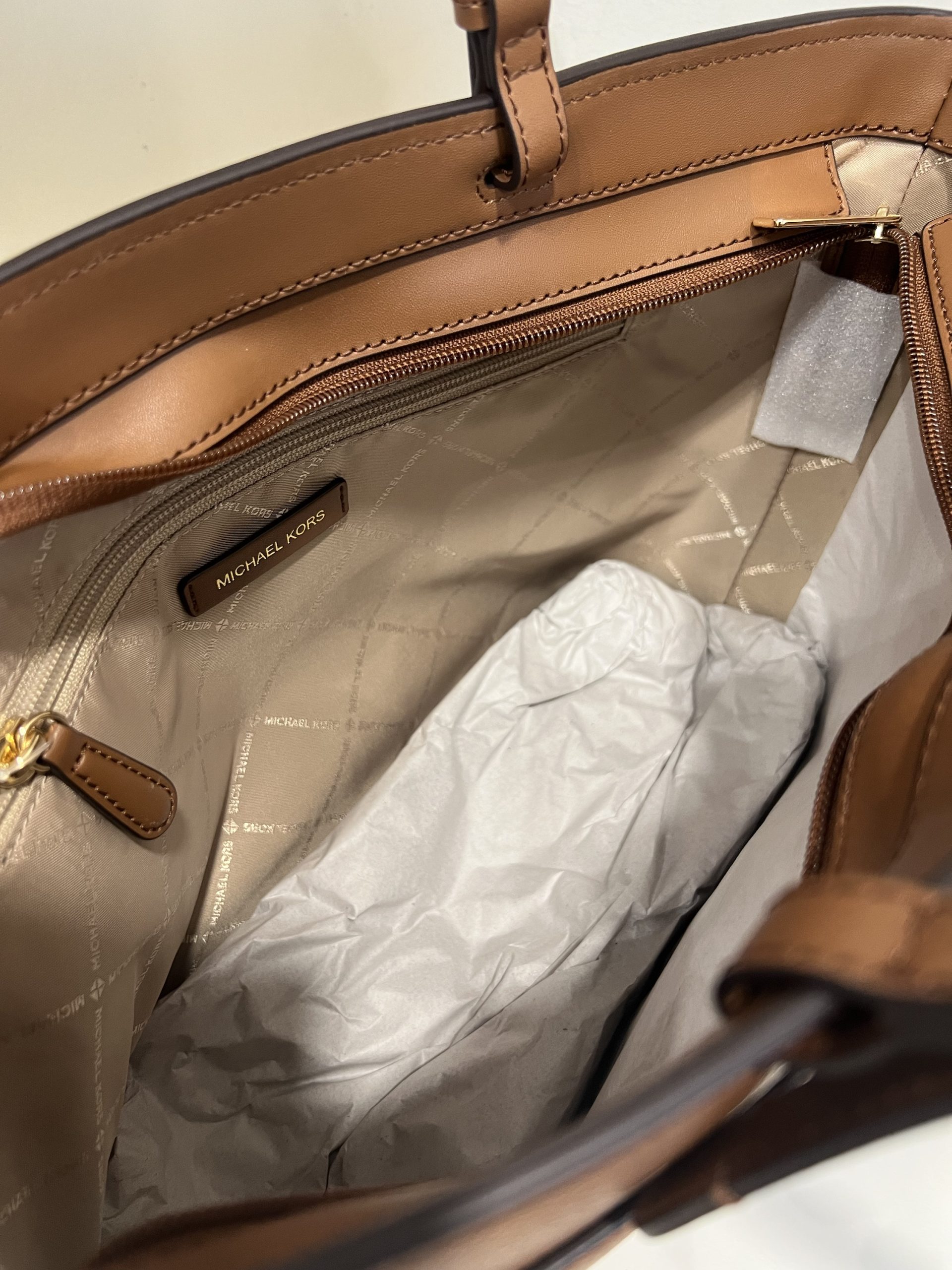 Michael Kors Jet Set Travel Medium Double Pocket Tote in Luggage - Image 4