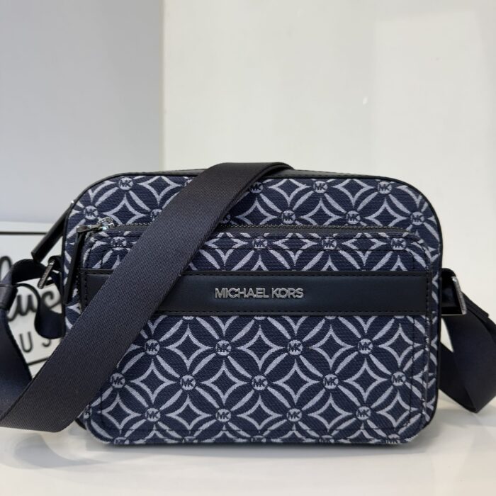 Michael Kors Cooper EW Flight Bag in Denim