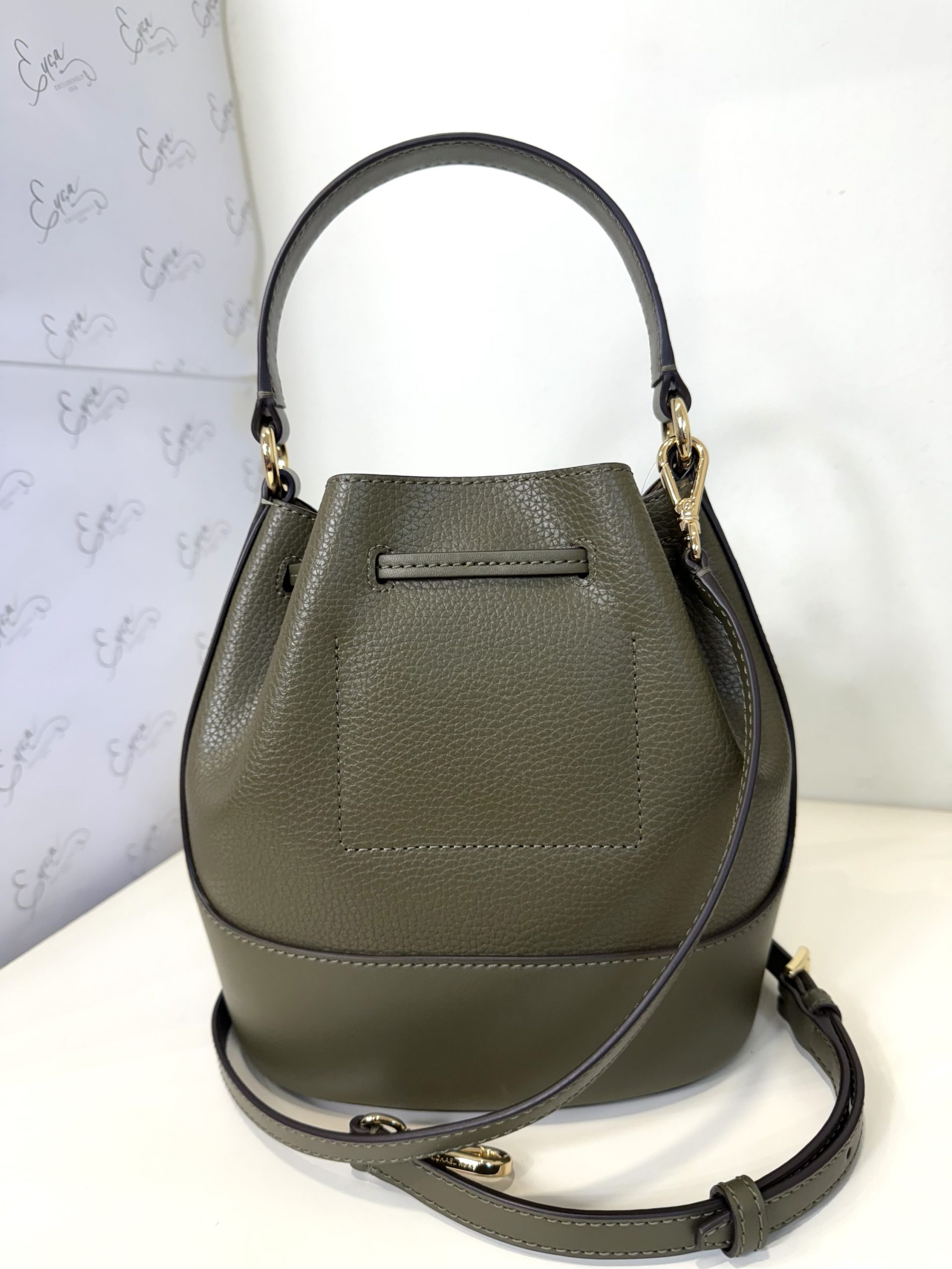 Michael Kors Reed Medium Bucket Messenger in Olive - Image 5
