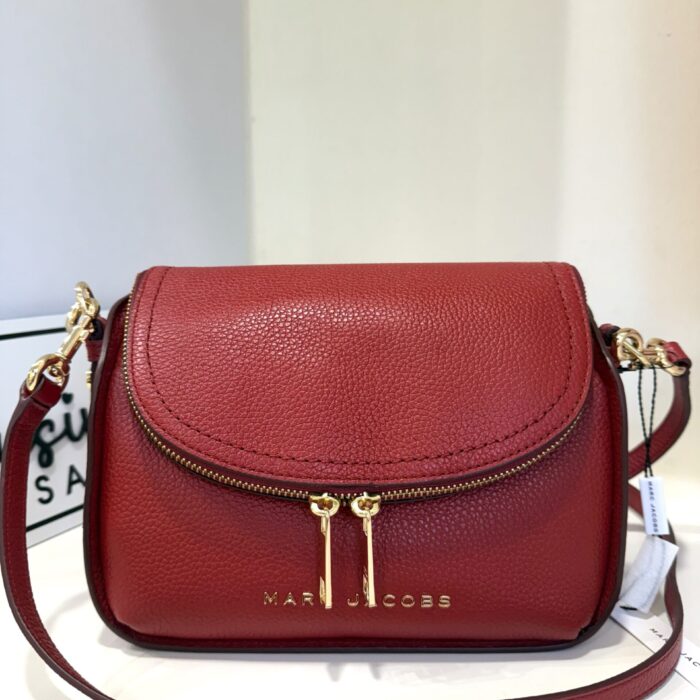 Marc Jacobs The Groove Leather Mini Messenger Bag in Savvy Red