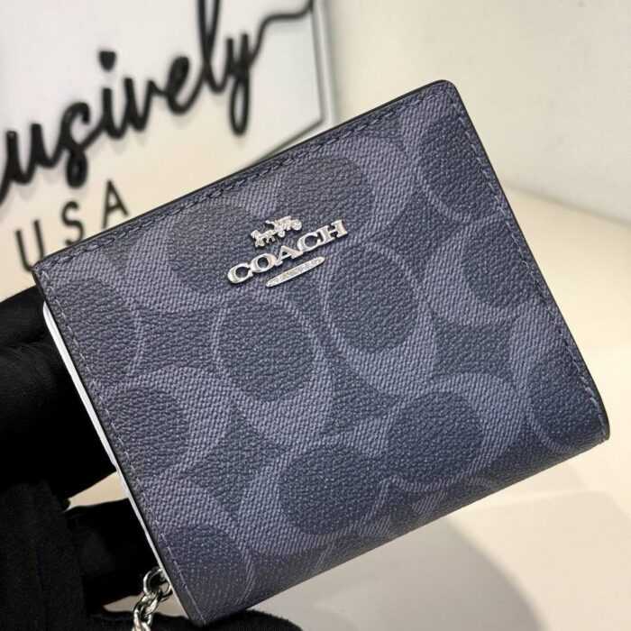 Coach Snap Wallet in Signature Denim/ Midnight Navy