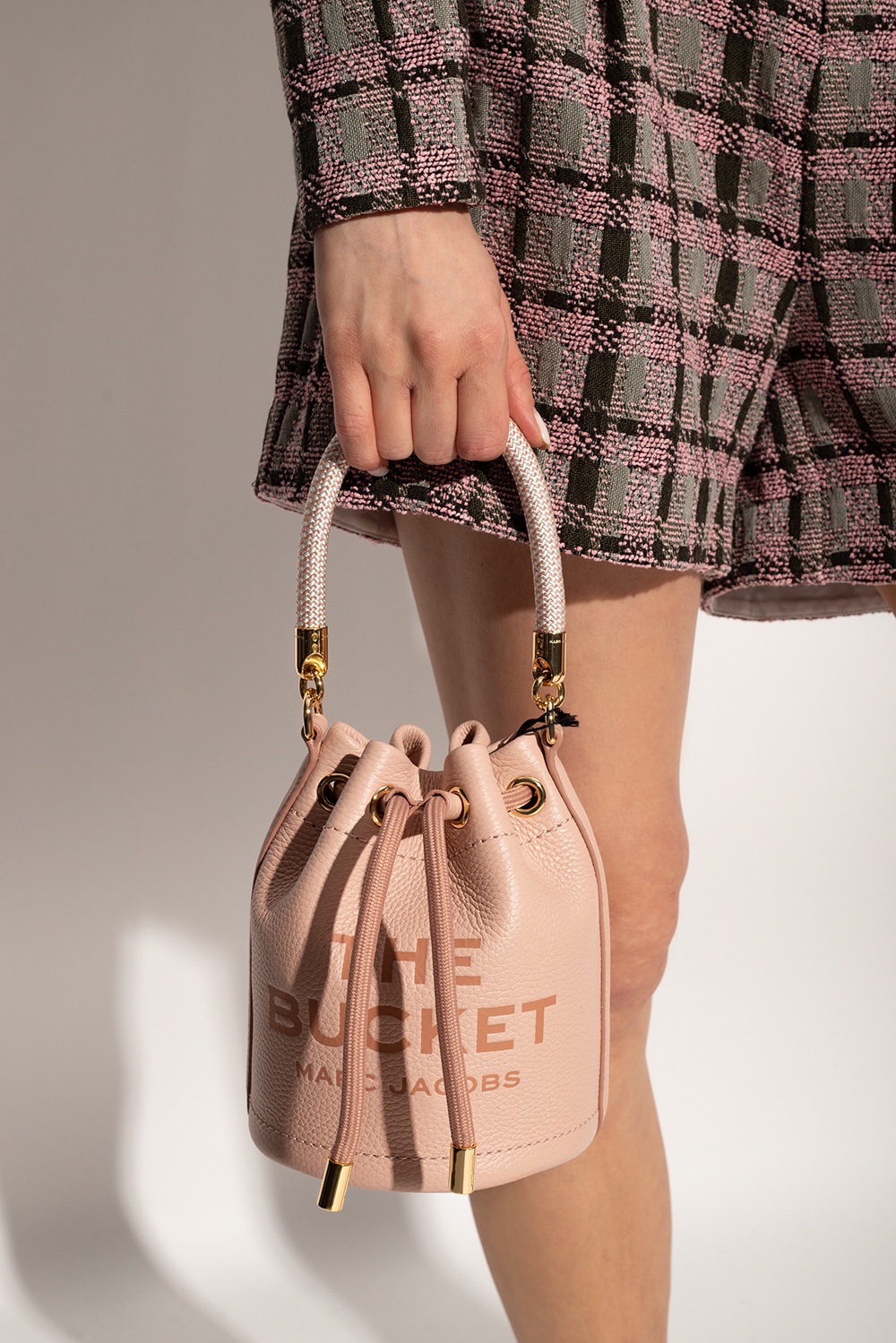Marc Jacobs The Leather Bucket Bag in Rose (Retail Collection) - Image 5