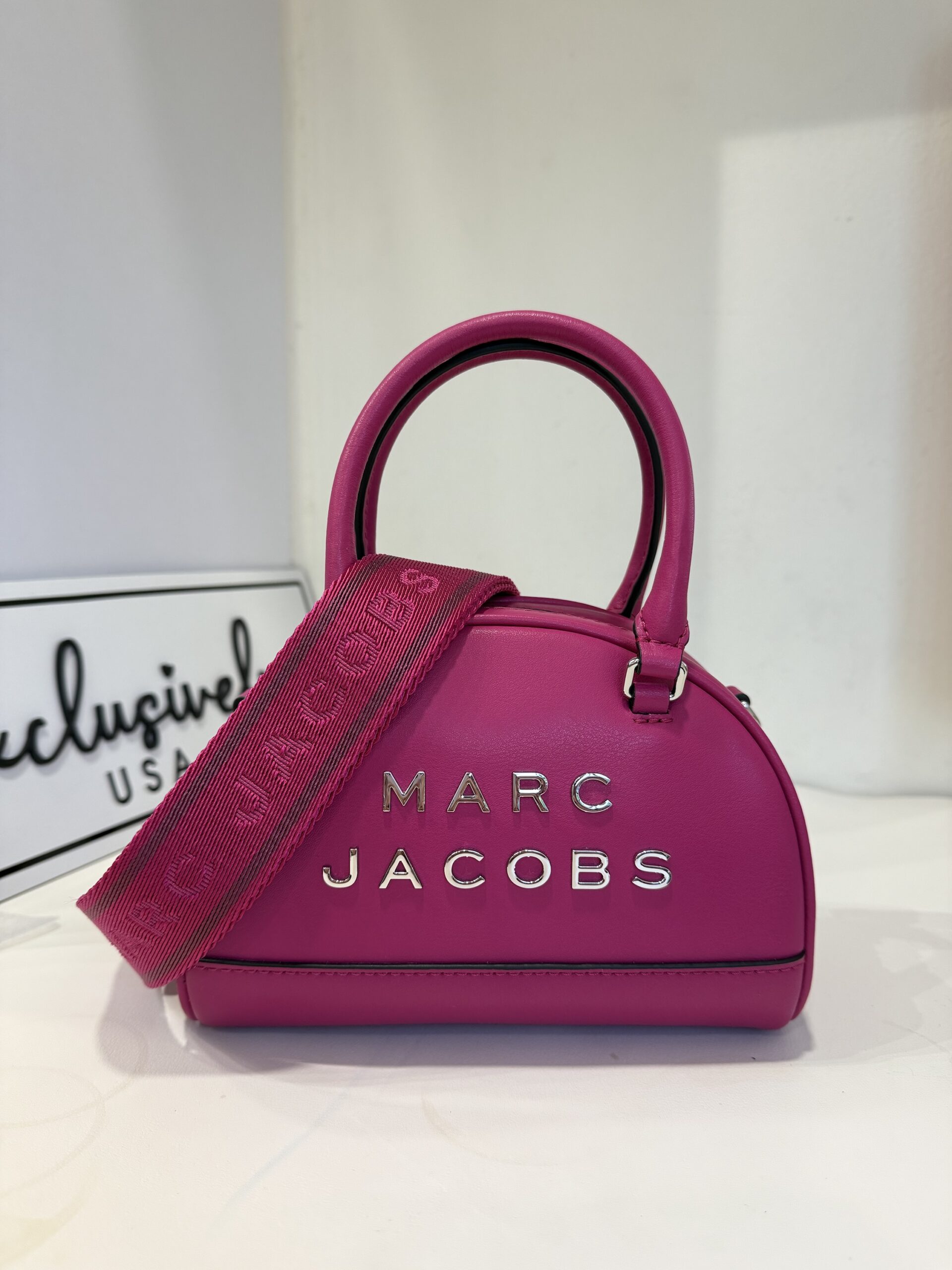 Marc Jacobs Small Bowling Bag in Lipstick Pink – Exclusively USA