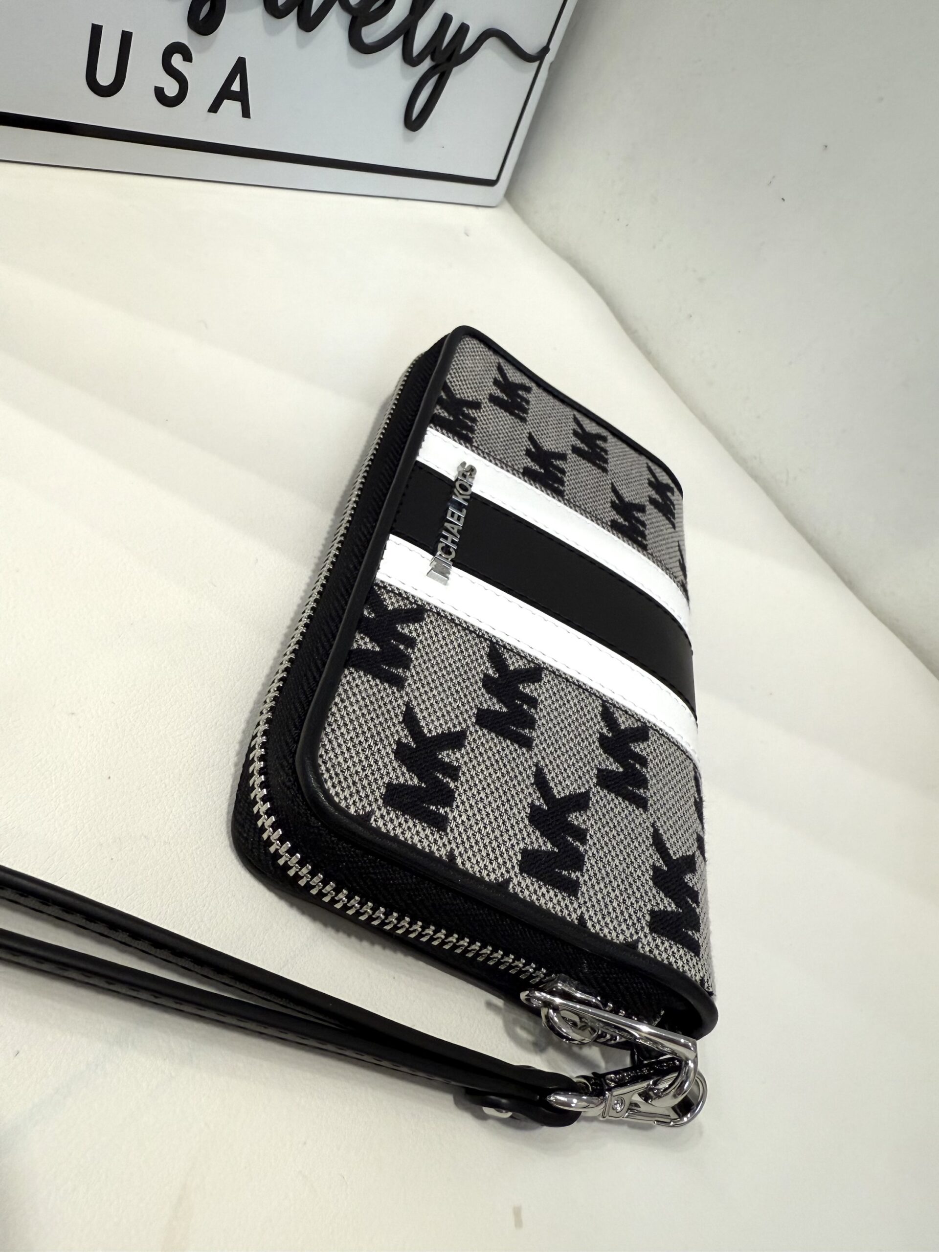 Michael Kors Jet Set Travel Large Striped Logo Jacquard Smartphone Wristlet in Black - Image 2