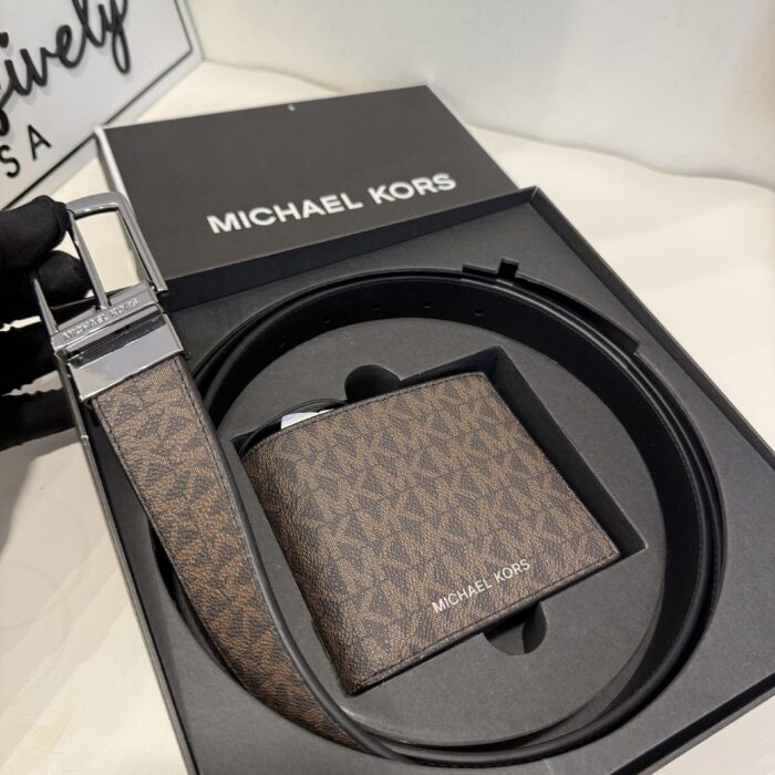 Michael Kors Signature Logo Billfold Wallet and Belt Gift Set in Brown
